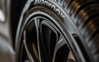 How to Properly Clean and Protect Your Car’s Rims and Tires