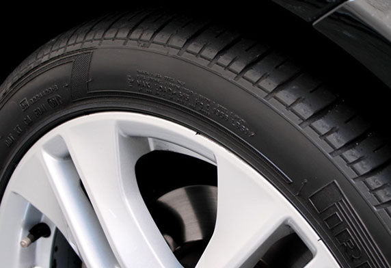 Soft99 Tire Black Wax Tyre Coating