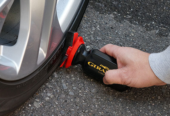 Soft99 Digloss Gira Edge: Tyre Coating Gel