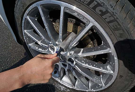 Soft99 DiGloss Wheel Tonic 5.0: Iron Fallout Remover