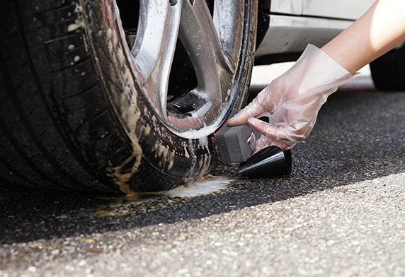 Soft99 DiGloss Kamitoré Tyre Brush
