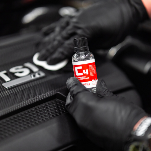 C4 Permanent Trim Restorer Gtechniq.
