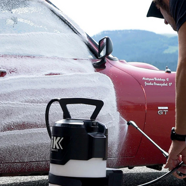 IK Foam Pro 12 Compression Sprayer.