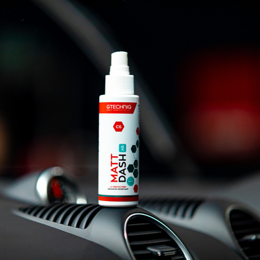 C6 Matt Dash AB Gtechniq.